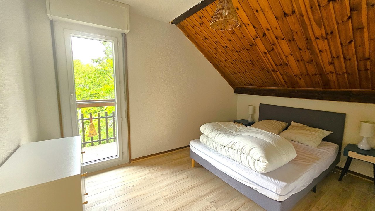 LES MAISONNETTES  (  )