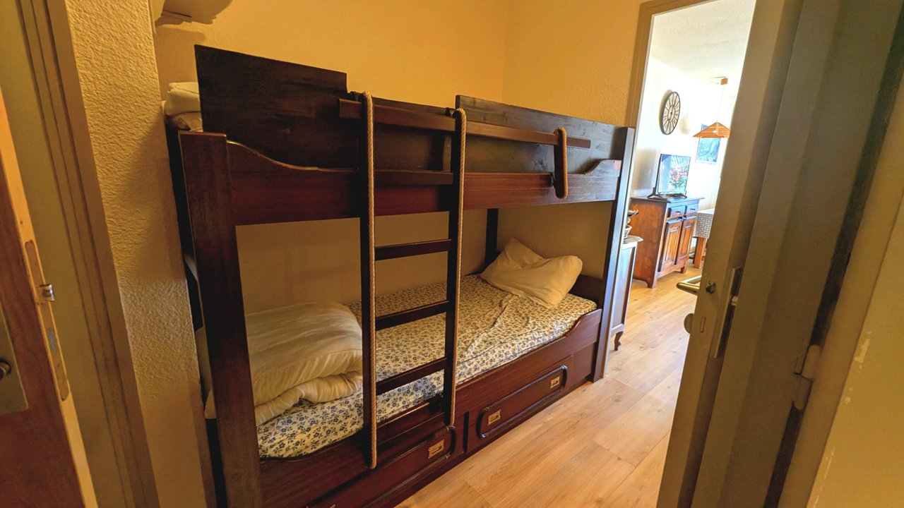 Les Gentianes   (  )